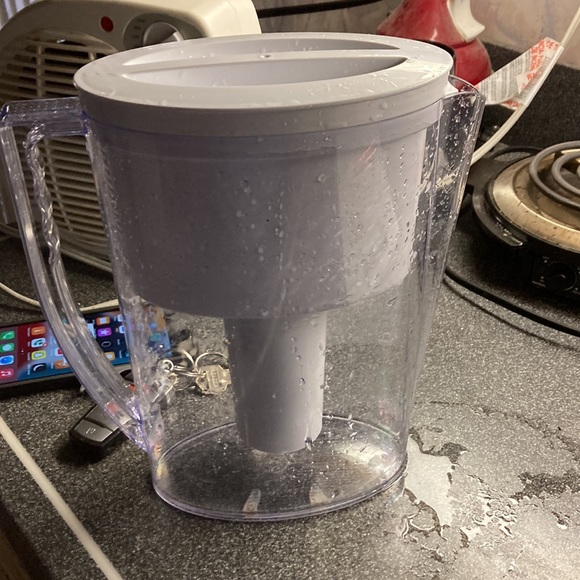 Brita filter water pitcher model Ob03 - Picture 13 of 16